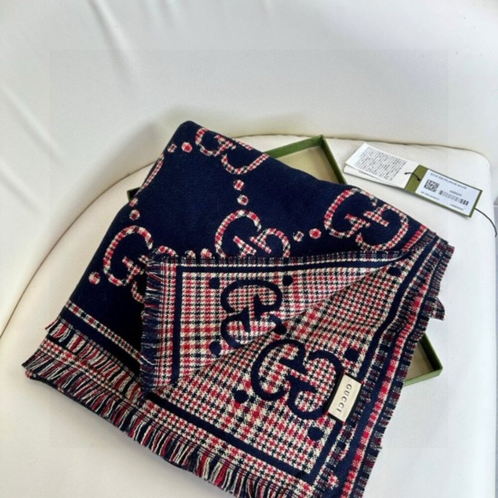 Gucci Dark Blue Scarf with Red and White Details - Picture 5 of 5